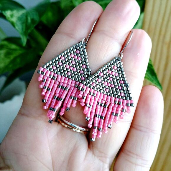 Boho Chic Beaded Fringe Dangle Earrings, Pink & Grey Seed Bead Jewelry, 2" - Picture 5 of 6